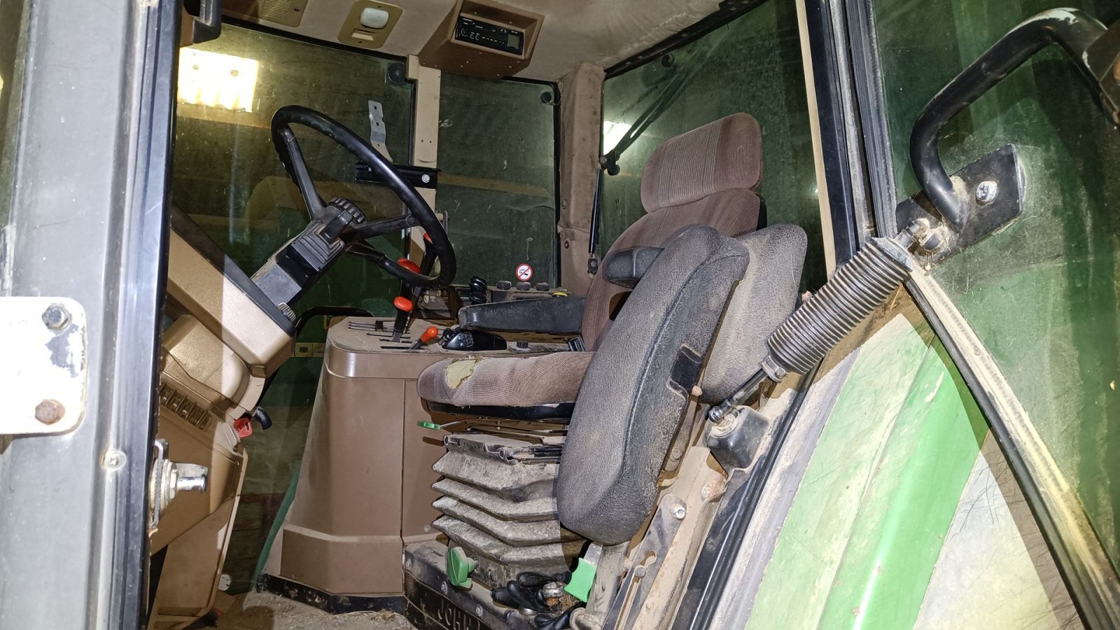 Traktor типа John Deere 6900, Gebrauchtmaschine в Egtved (Фотография 12)