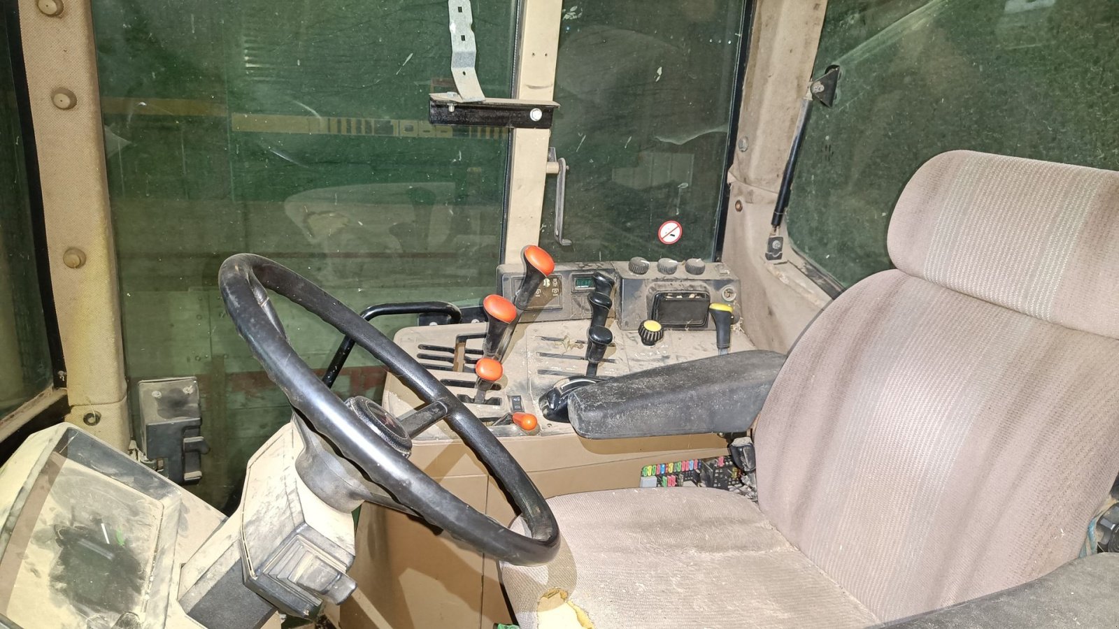 Traktor типа John Deere 6900, Gebrauchtmaschine в Egtved (Фотография 13)