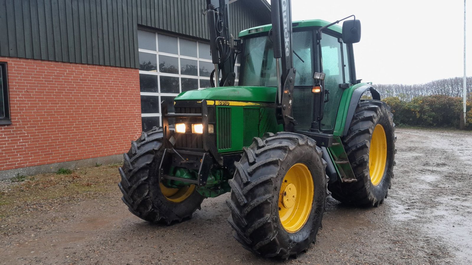 Traktor Türe ait John Deere 6910 PowerQuad  TLS med ÅLØ 980 frontlæsser og trykluftbremser, Gebrauchtmaschine içinde Skive (resim 1)