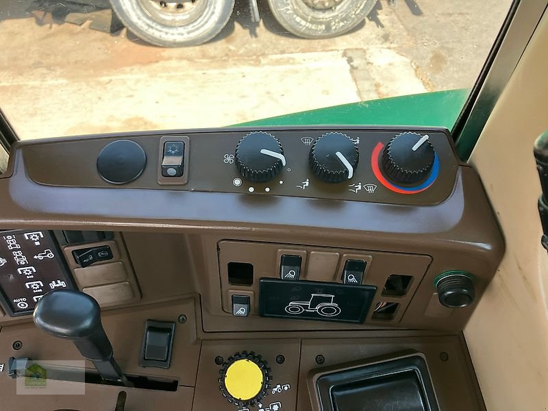 Traktor of the type John Deere 6910 TLS, Powr Quad, Gebrauchtmaschine in Salsitz (Picture 29)