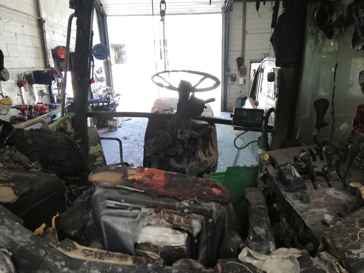 Traktor des Typs John Deere 6910, Gebrauchtmaschine in Viborg (Bild 5)