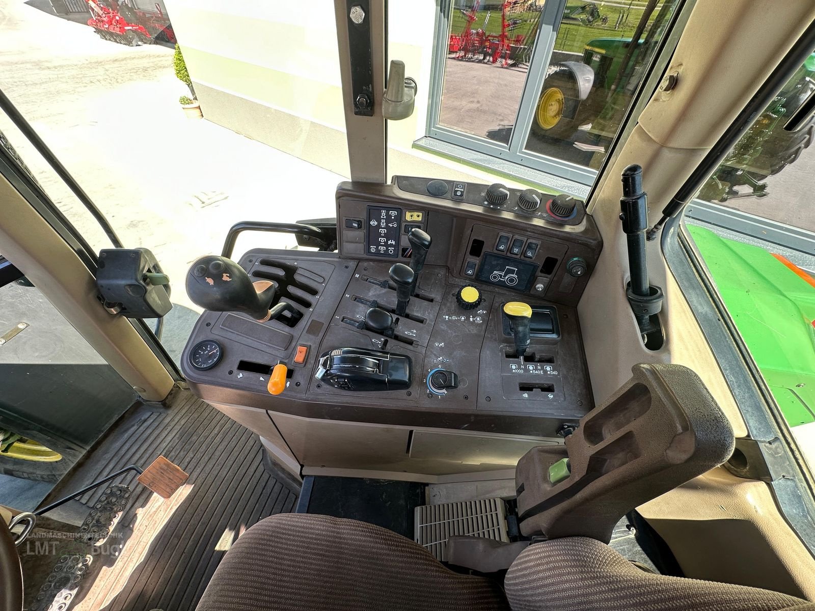 Traktor van het type John Deere 6910, Gebrauchtmaschine in Hürm (Foto 12)