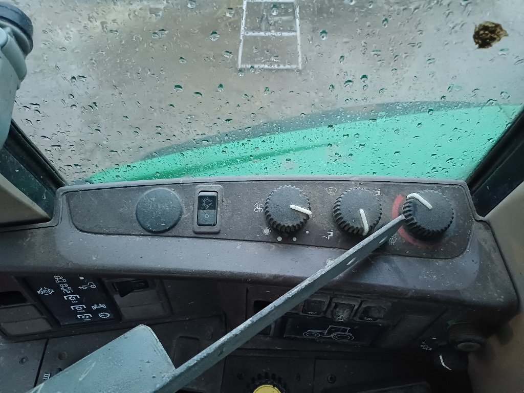 Traktor del tipo John Deere 6910, Gebrauchtmaschine en LACAPELLE-MARIVAL (Imagen 9)