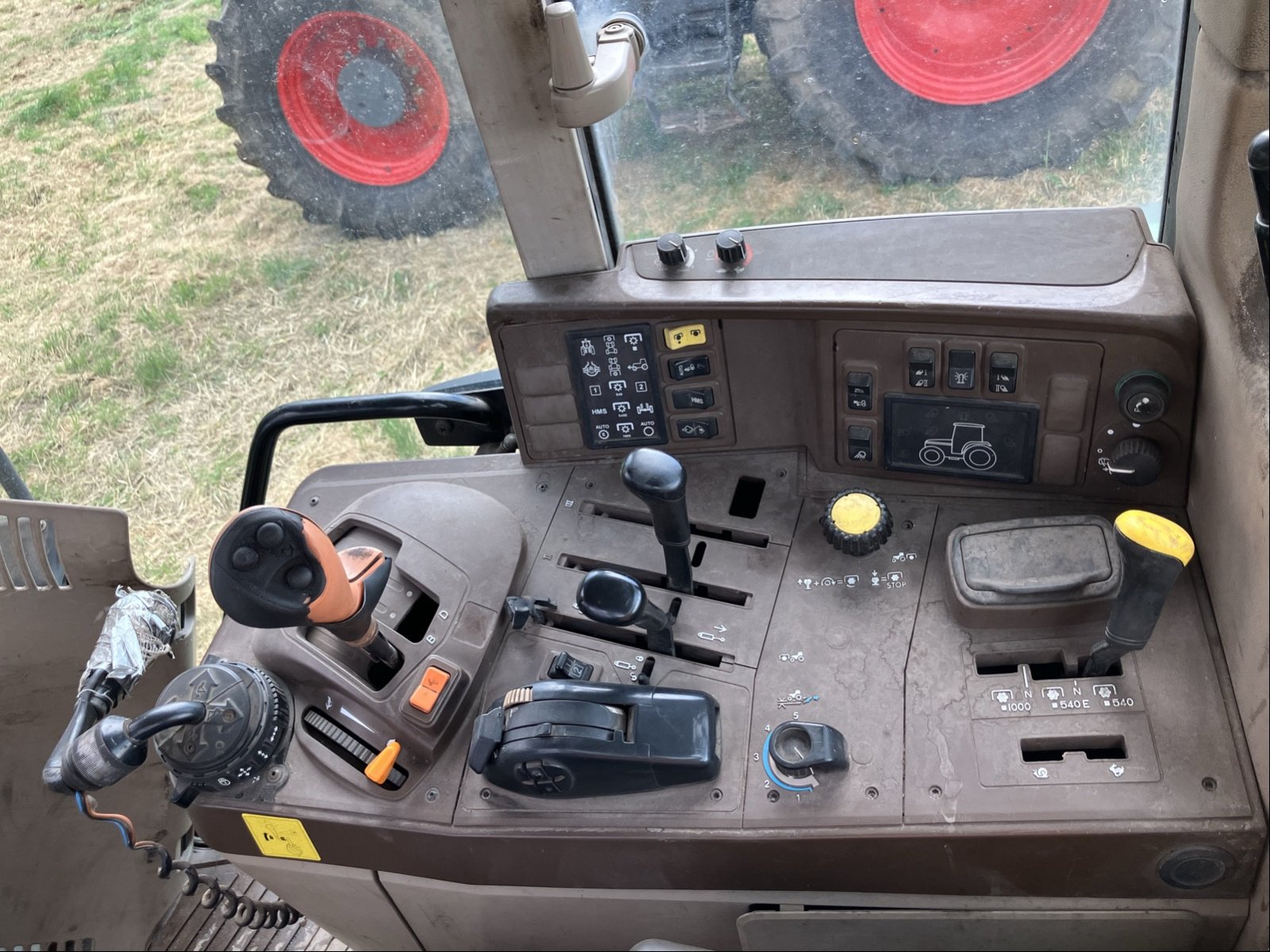 Traktor des Typs John Deere 6920 Auto Quad, Gebrauchtmaschine in Wittingen (Bild 11)