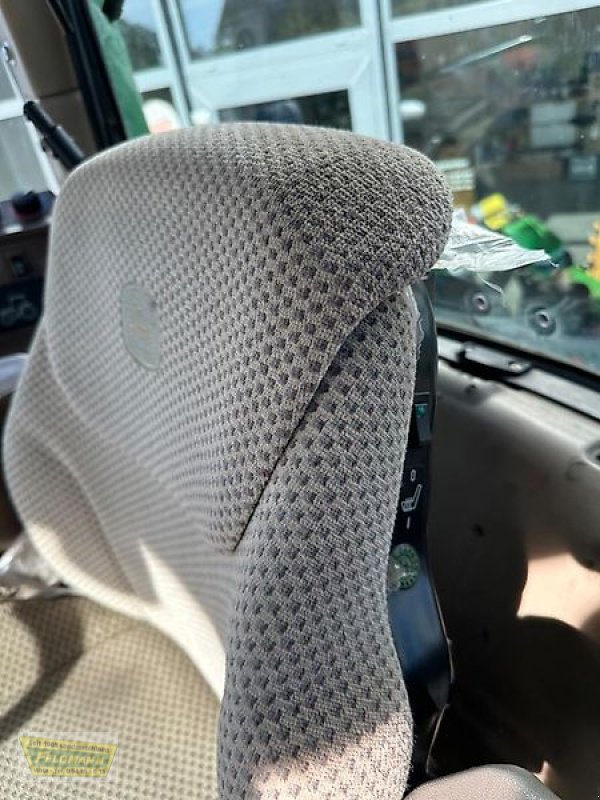 Traktor typu John Deere 6920 Premium AutoPowr 40, Gebrauchtmaschine v Neuenkirchen-Vinte (Obrázek 12)