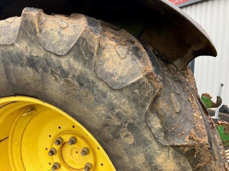 Traktor des Typs John Deere 6920 PREMIUM, Gebrauchtmaschine in POUSSAY (Bild 7)