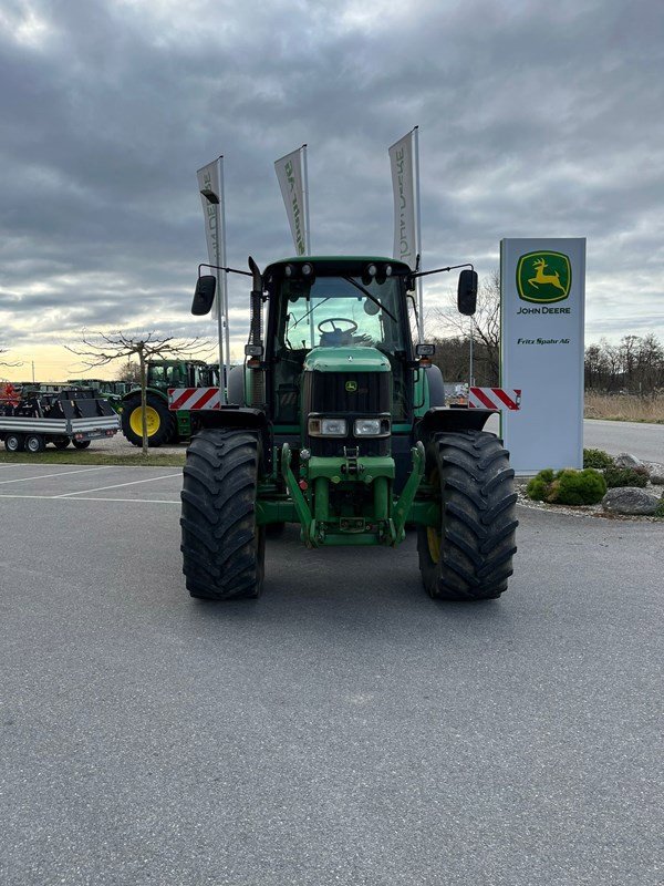 Traktor van het type John Deere 6920 S, Gebrauchtmaschine in Lengnau (Foto 2)