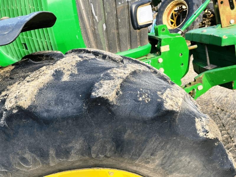 Traktor des Typs John Deere 6920, Gebrauchtmaschine in SAINT-GERMAIN DU PUY (Bild 7)