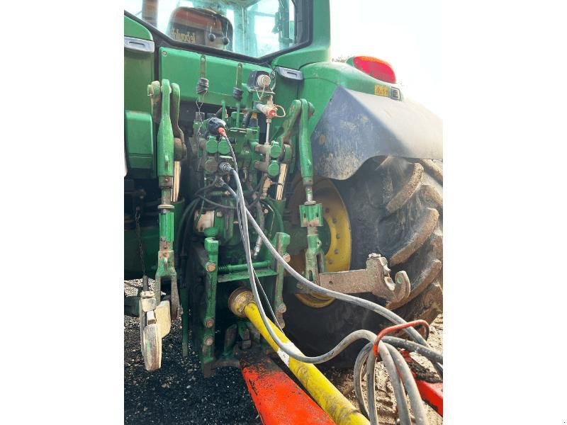 Traktor des Typs John Deere 6920, Gebrauchtmaschine in SAINT-GERMAIN DU PUY (Bild 5)