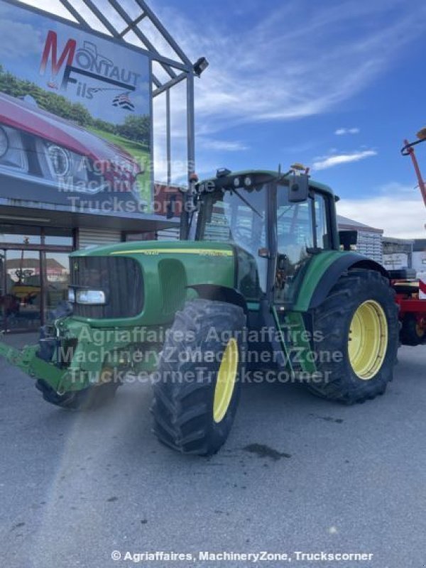 Traktor des Typs John Deere 6920, Gebrauchtmaschine in LOMBEZ (Bild 1)