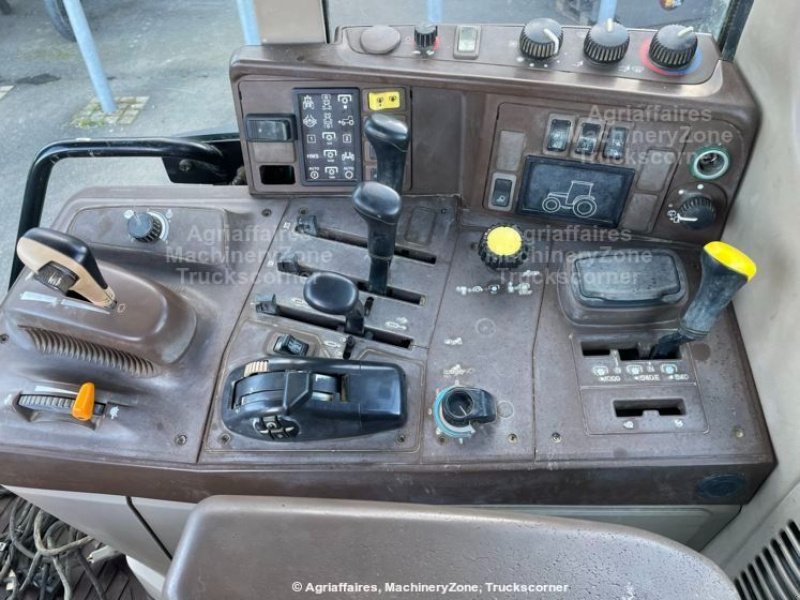 Traktor des Typs John Deere 6920, Gebrauchtmaschine in LOMBEZ (Bild 3)