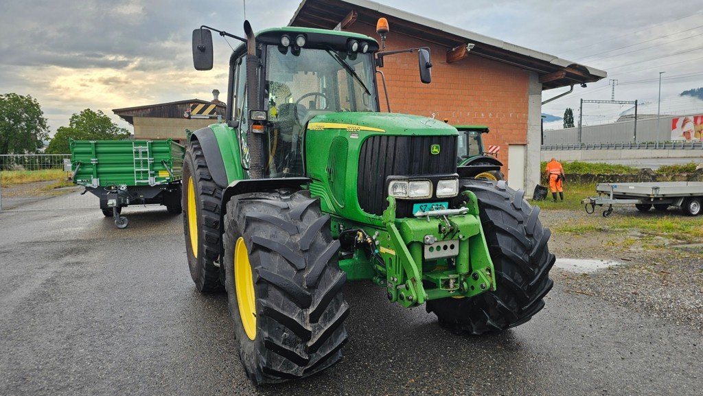 Traktor des Typs John Deere 6920, Gebrauchtmaschine in Altendorf (Bild 2)