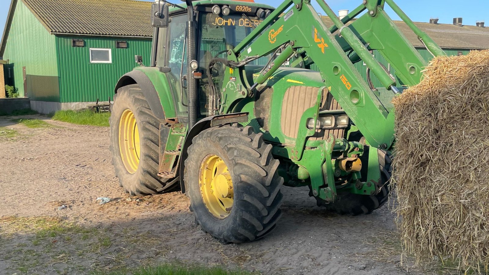 Traktor типа John Deere 6920S, Gebrauchtmaschine в Haderslev (Фотография 1)
