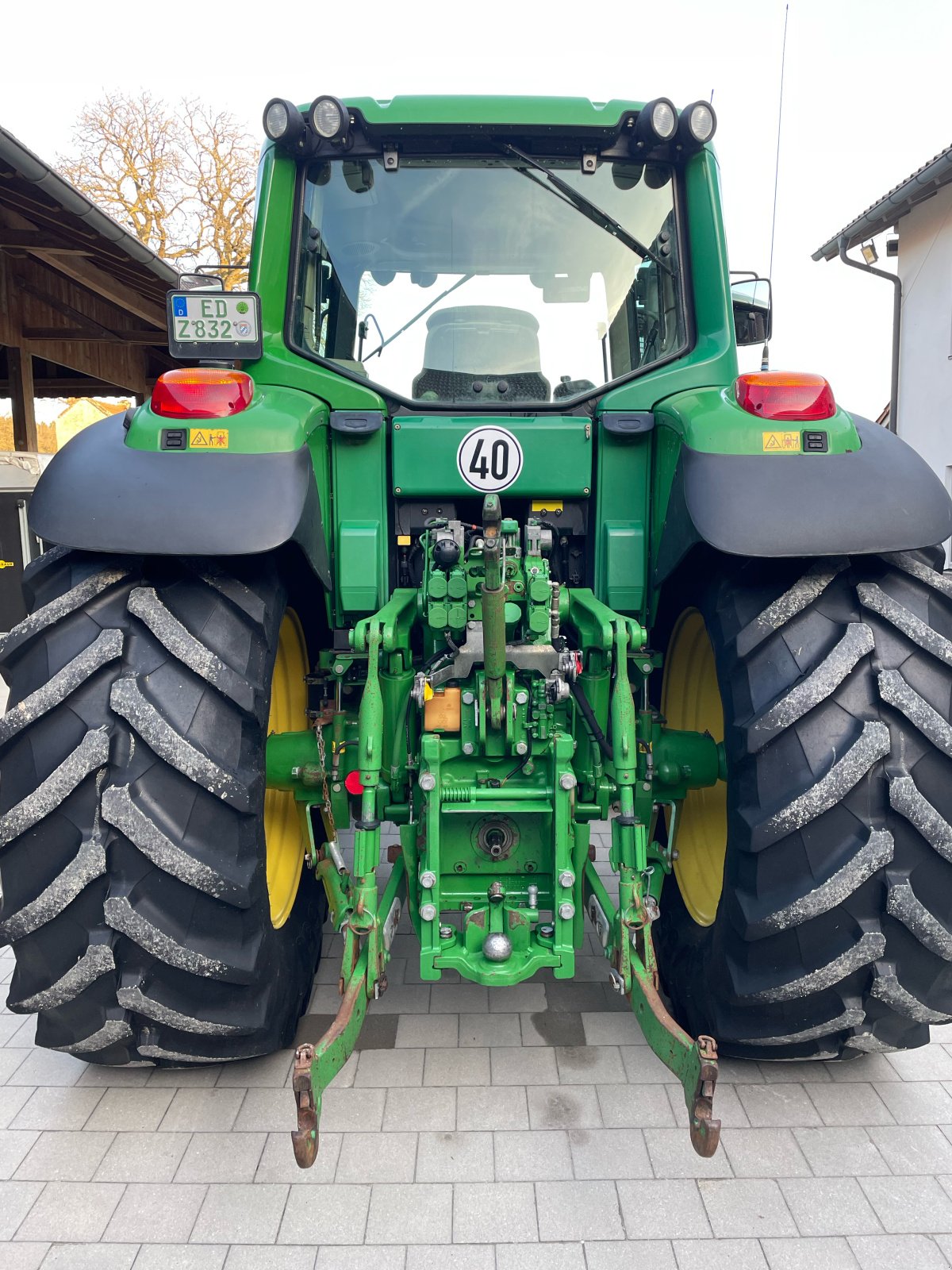 Traktor des Typs John Deere 6920S, Gebrauchtmaschine in Taufkirchen (Bild 2)