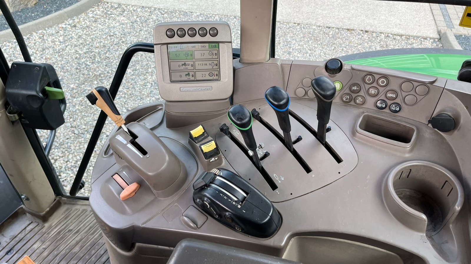 Traktor typu John Deere 6930 AutoPower med frontlift og front PTO, Gebrauchtmaschine w Lintrup (Zdjęcie 14)