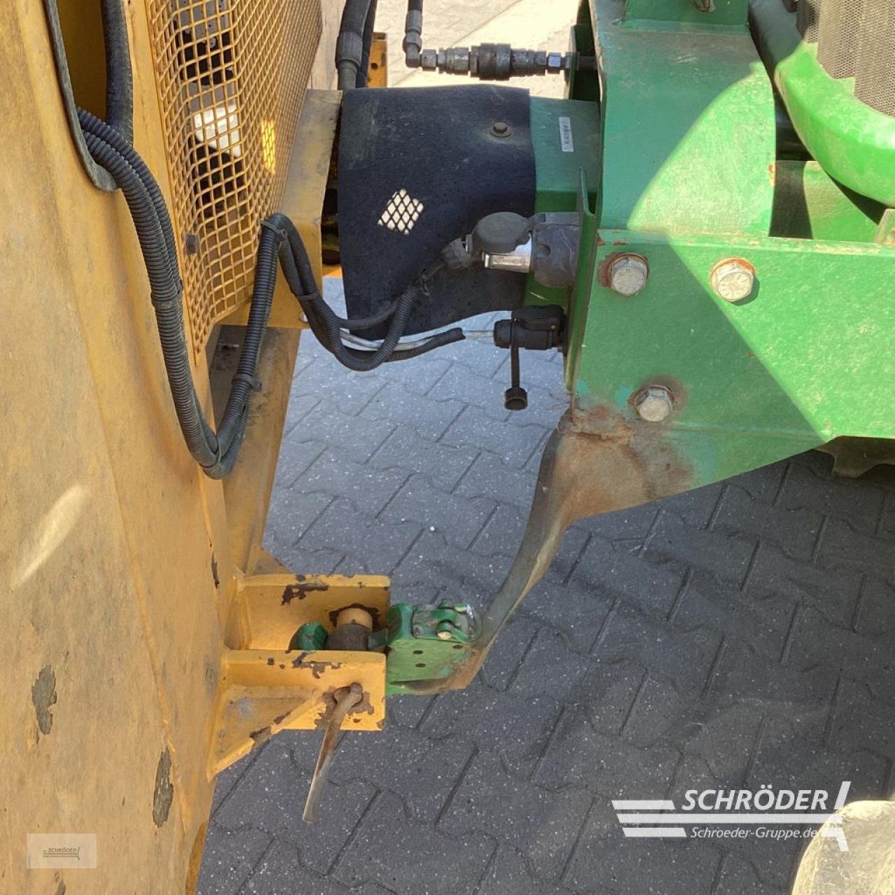 Traktor типа John Deere 6930 + BOS MÄHAUSLEGER + MULCHKOPF, Gebrauchtmaschine в Schwarmstedt (Фотография 12)