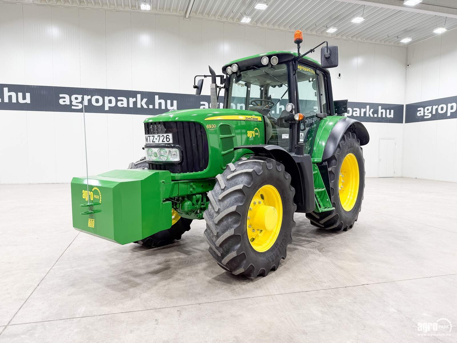 Traktor del tipo John Deere 6930 Premium, Gebrauchtmaschine en Csengele (Imagen 1)
