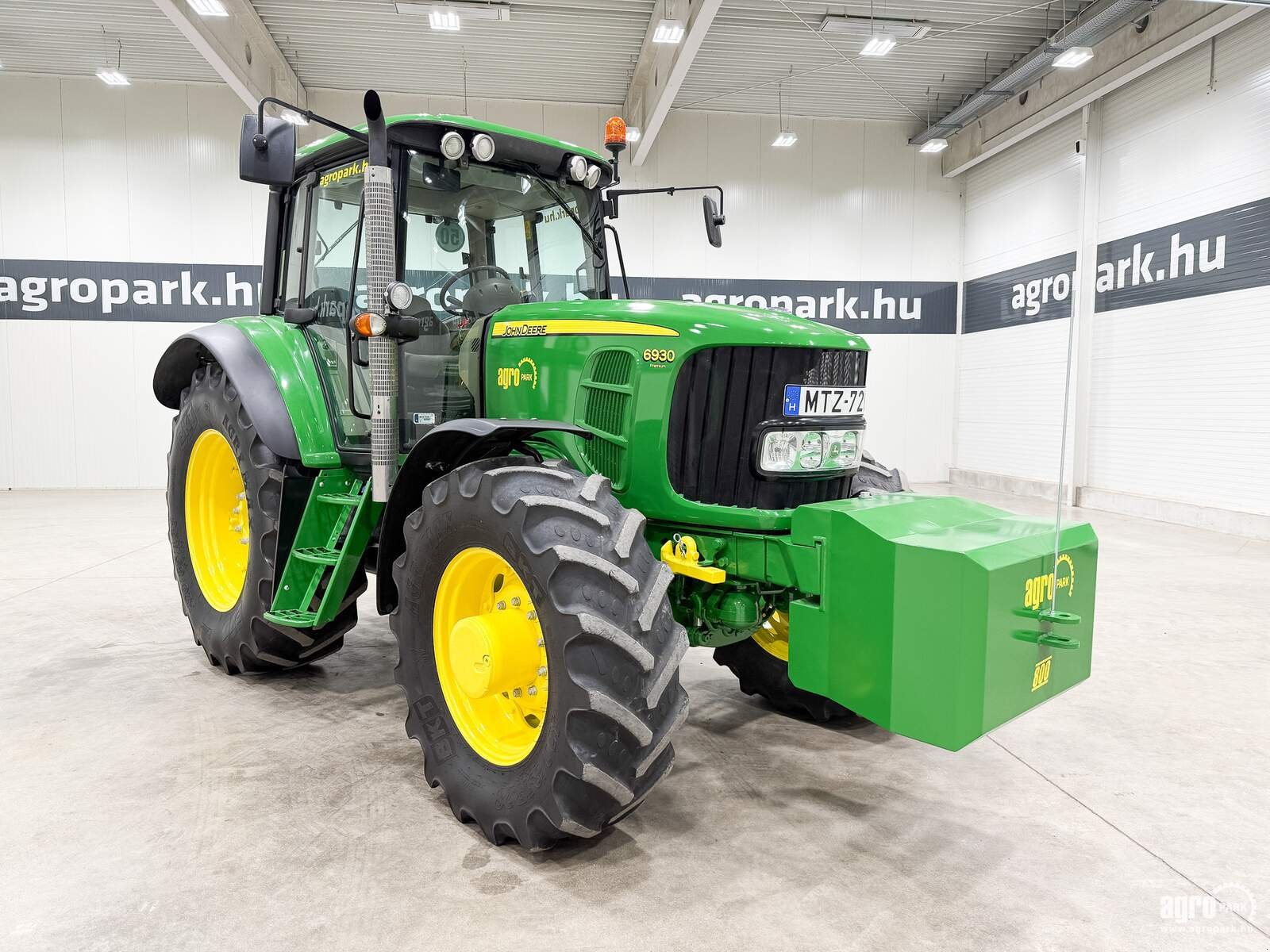 Traktor del tipo John Deere 6930 Premium, Gebrauchtmaschine en Csengele (Imagen 2)
