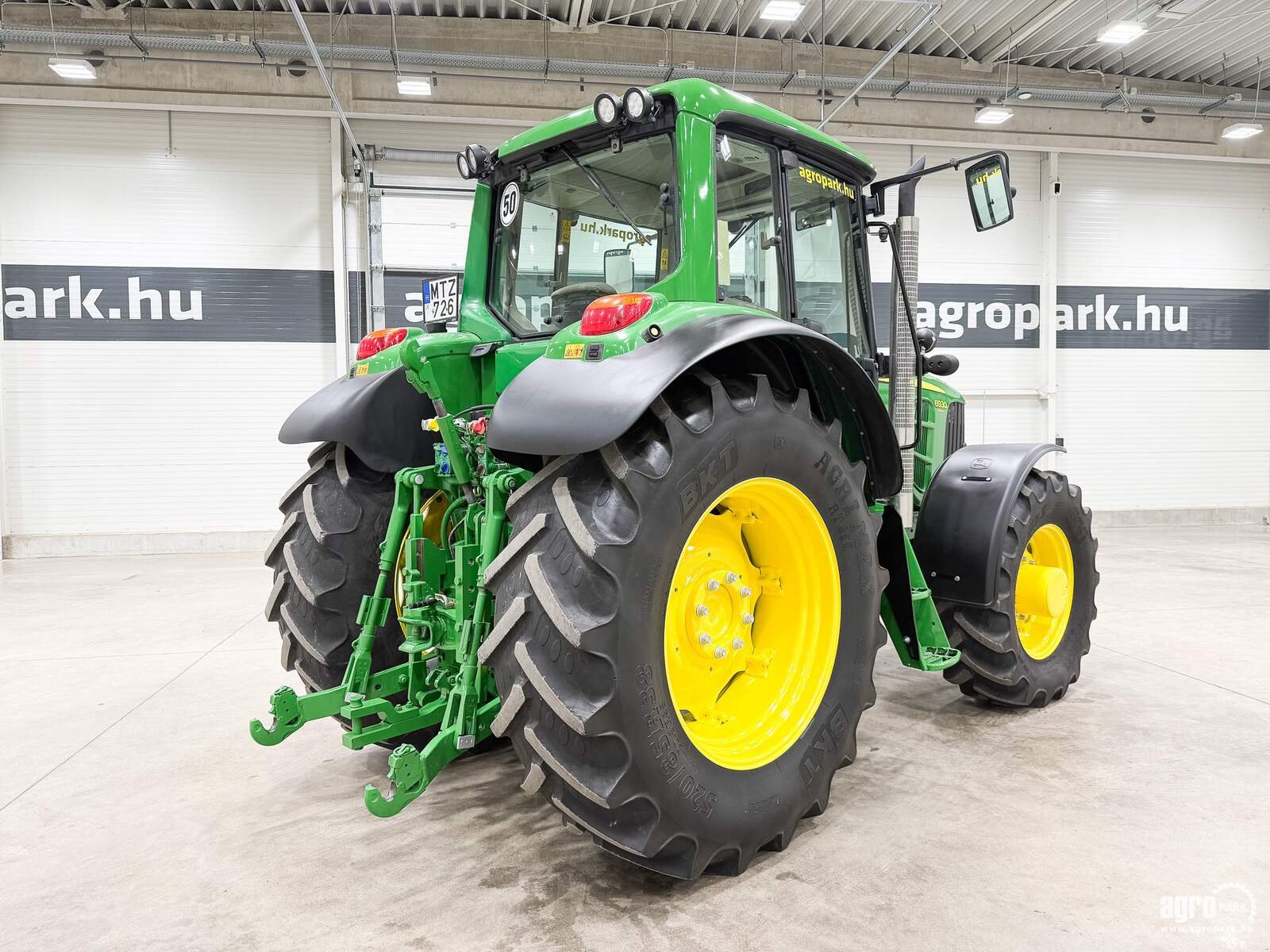 Traktor del tipo John Deere 6930 Premium, Gebrauchtmaschine en Csengele (Imagen 3)