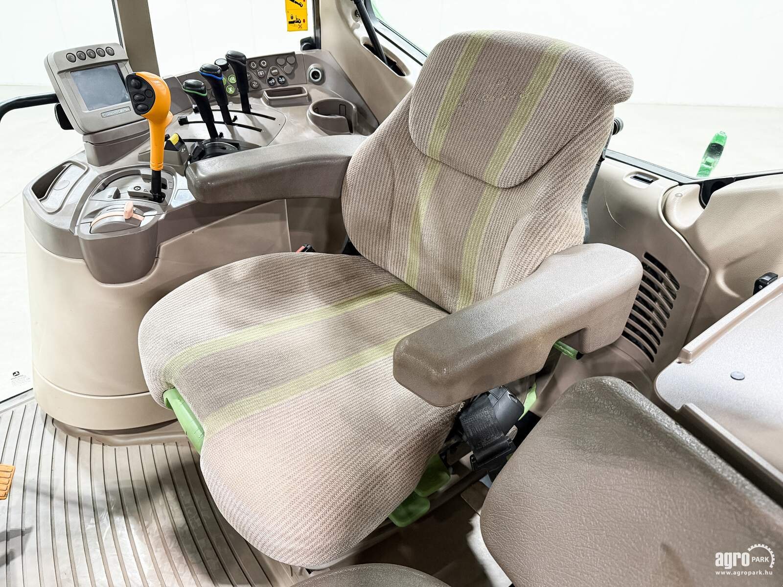 Traktor del tipo John Deere 6930 Premium, Gebrauchtmaschine en Csengele (Imagen 18)
