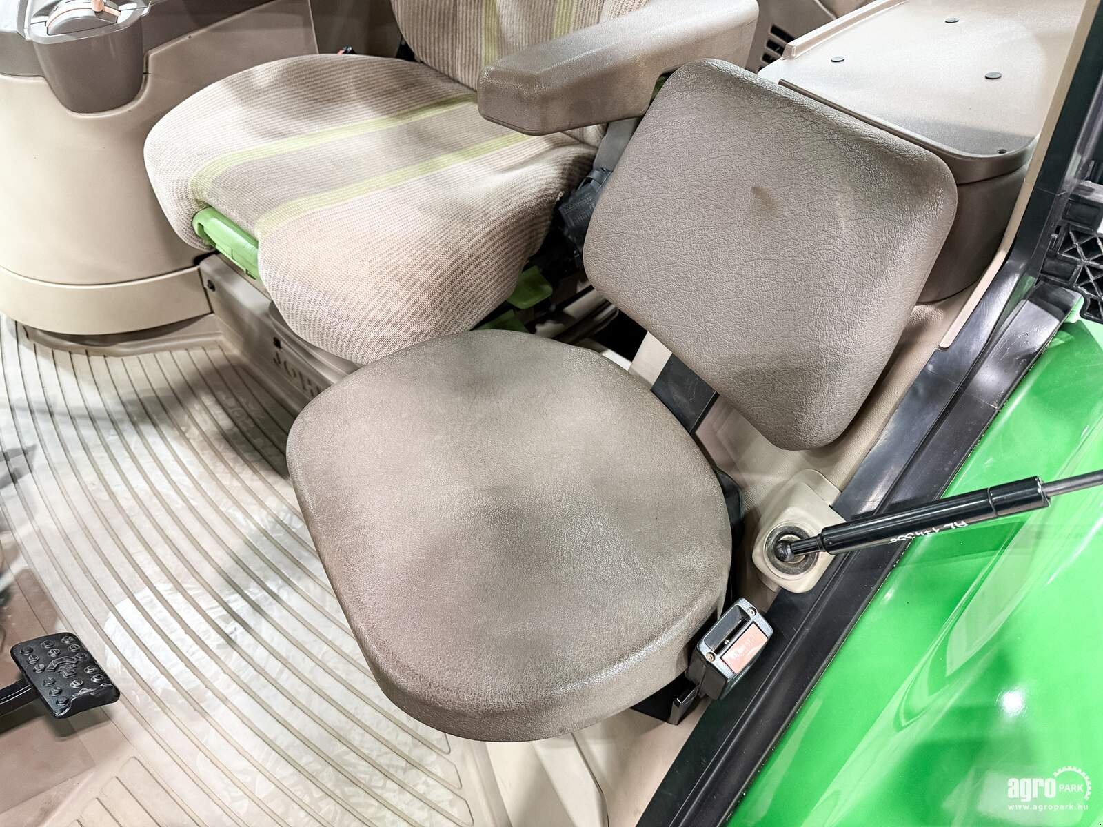 Traktor del tipo John Deere 6930 Premium, Gebrauchtmaschine en Csengele (Imagen 20)