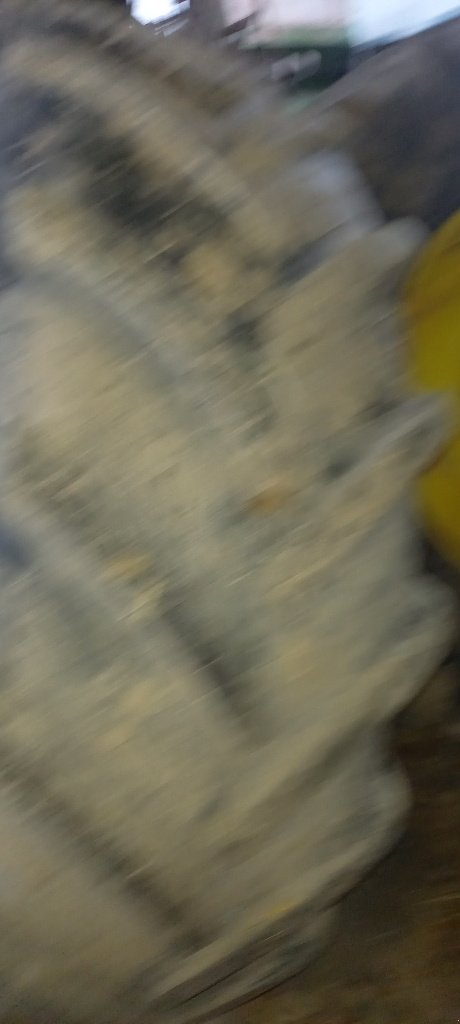 Traktor of the type John Deere 6930 PREMIUM, Gebrauchtmaschine in SAINT-HILAIRE-EN-PUISEAUX (Picture 7)