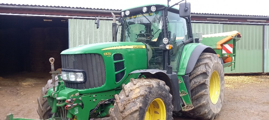 Traktor of the type John Deere 6930 PREMIUM, Gebrauchtmaschine in SAINT-HILAIRE-EN-PUISEAUX (Picture 1)