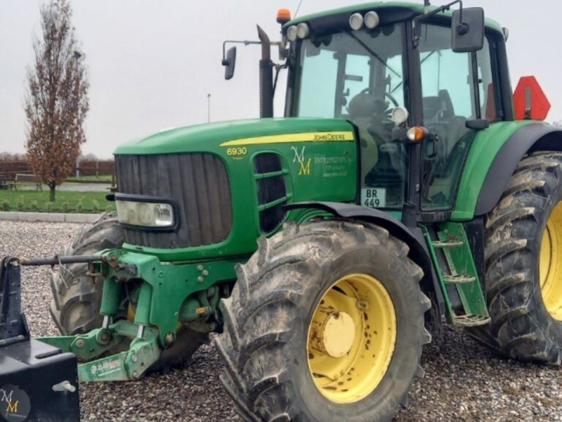 Traktor типа John Deere 6930 Premium, Gebrauchtmaschine в Rødovre (Фотография 1)