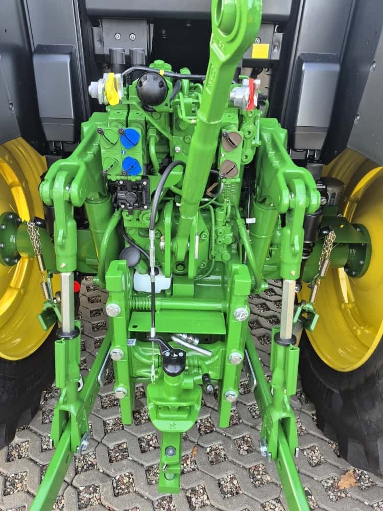 Traktor typu John Deere 6M 105, Neumaschine v Mrągowo (Obrázek 12)