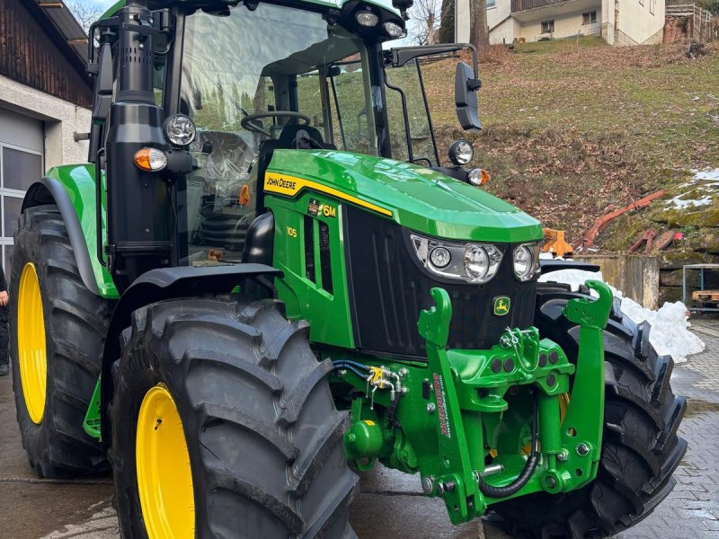 Traktor типа John Deere 6M 105, Neumaschine в Flörsbachtal