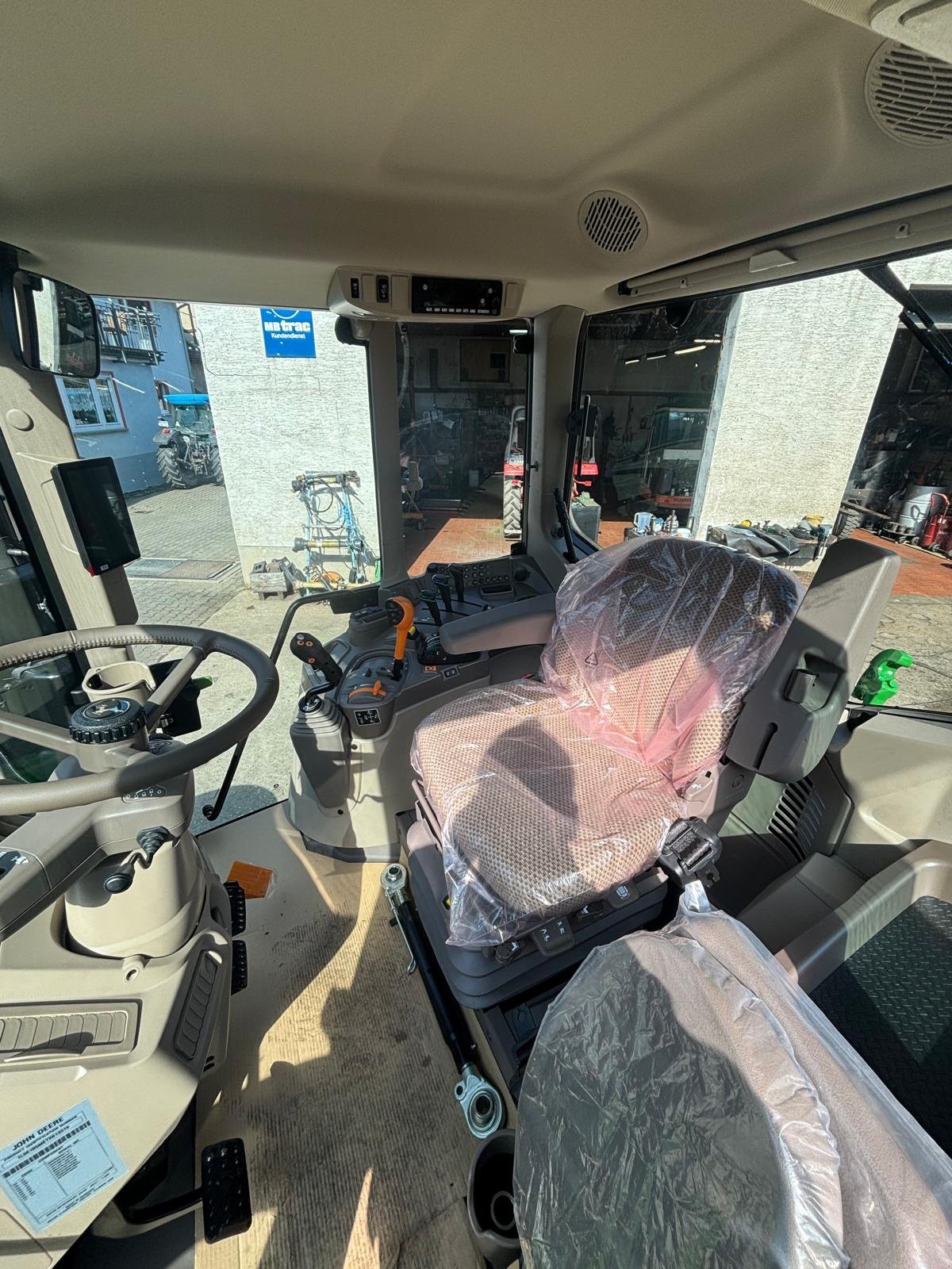 Traktor a típus John Deere 6M 105, Neumaschine ekkor: Flörsbachtal (Kép 21)