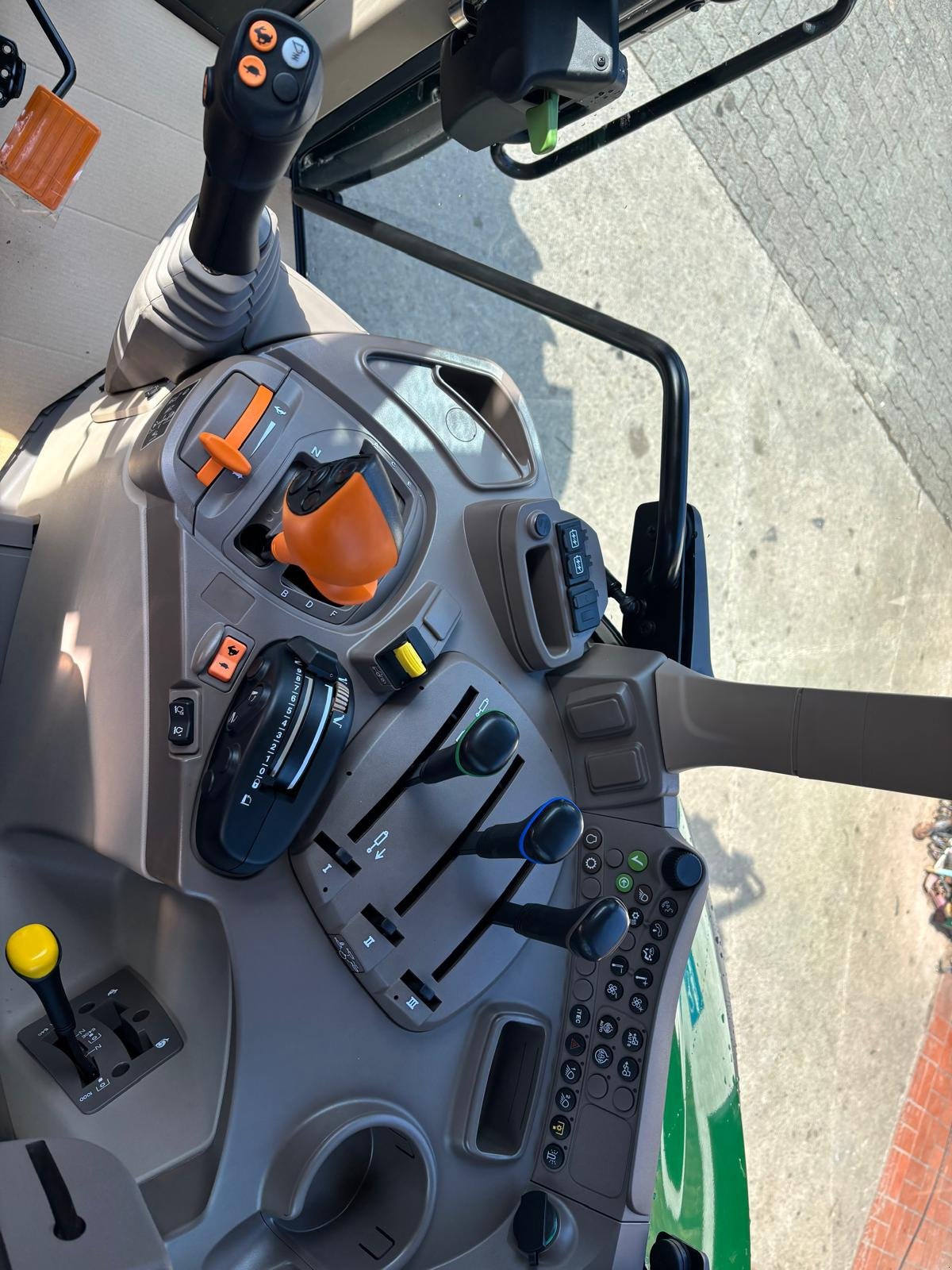 Traktor a típus John Deere 6M 105, Neumaschine ekkor: Flörsbachtal (Kép 23)