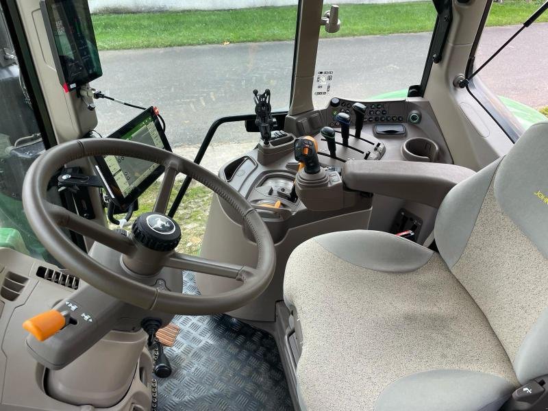 Traktor typu John Deere 6M 115, Gebrauchtmaschine v SAINT-GERMAIN DU PUY (Obrázek 6)
