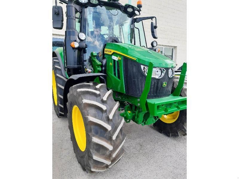 Traktor typu John Deere 6M 115, Gebrauchtmaschine v SAINT-GERMAIN DU PUY (Obrázek 2)