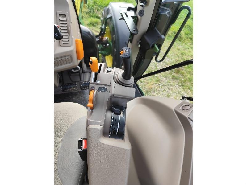 Traktor des Typs John Deere 6M 115, Gebrauchtmaschine in SAINT GENEST D'AMBIERE (Bild 11)