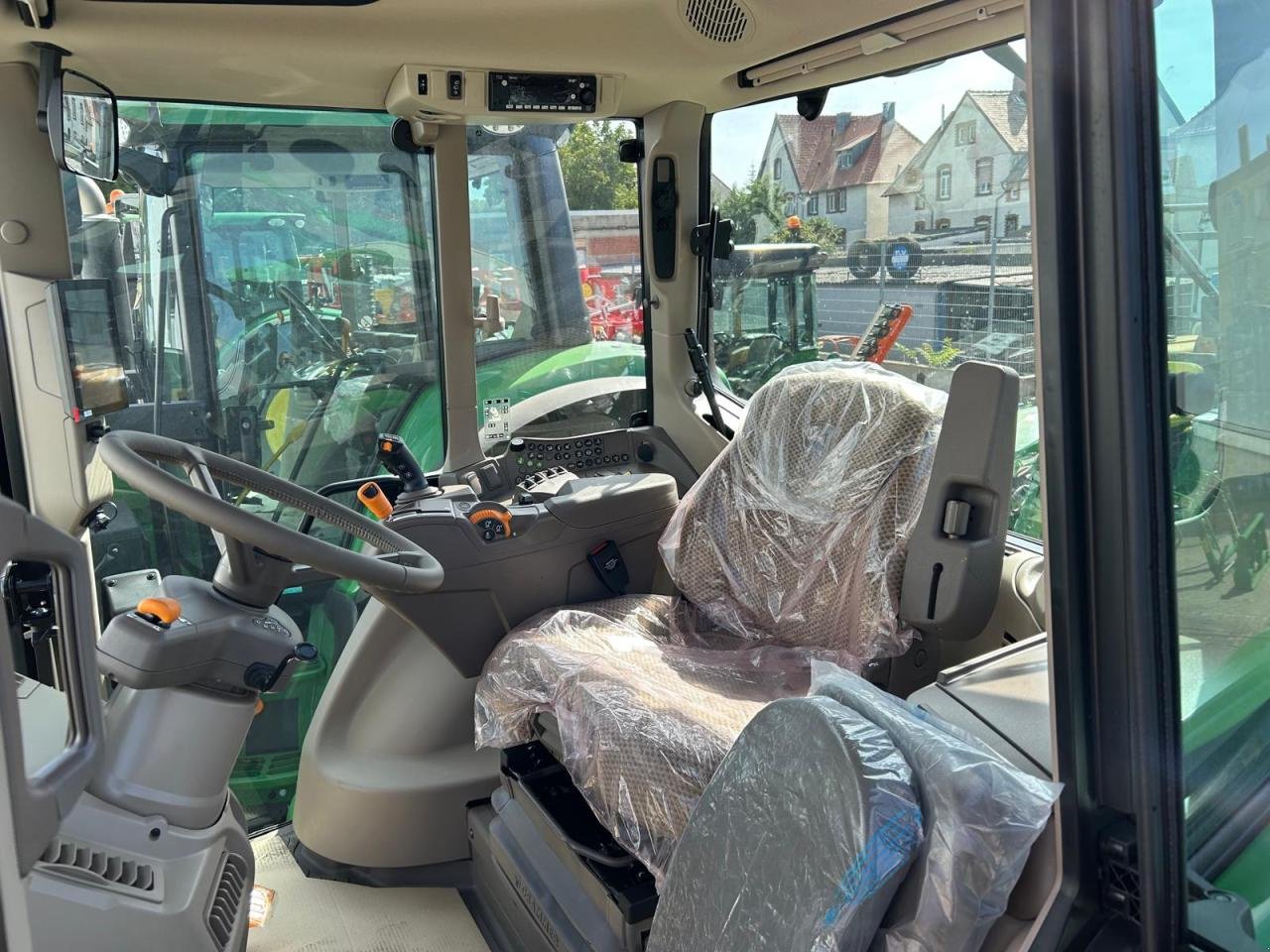 Traktor του τύπου John Deere 6M 125 verfügbar ab 02/2026, Neumaschine σε Worms (Φωτογραφία 4)