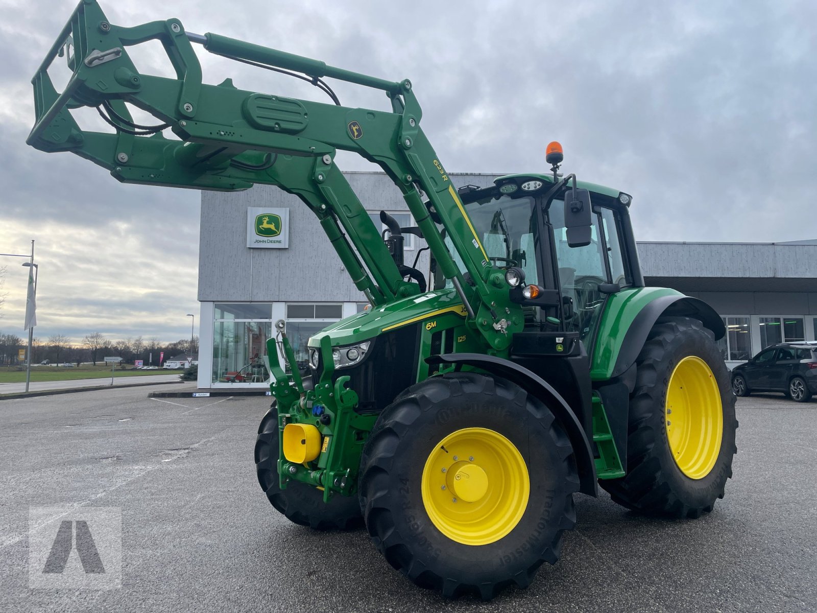 Traktor типа John Deere 6M 125, Gebrauchtmaschine в Eggenfelden (Фотография 1)