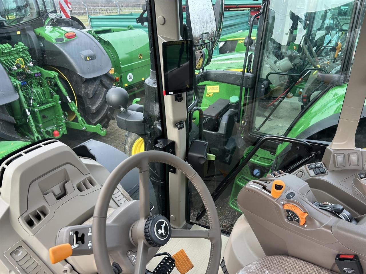 Traktor of the type John Deere 6M 125, Neumaschine in Niederkirchen (Picture 6)