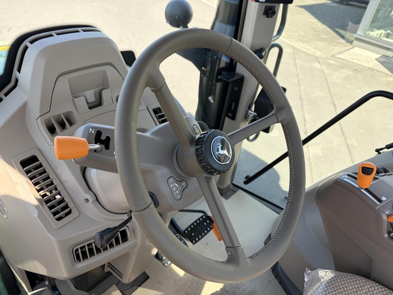 Traktor du type John Deere 6M 125, Neumaschine en Niederkirchen (Photo 10)