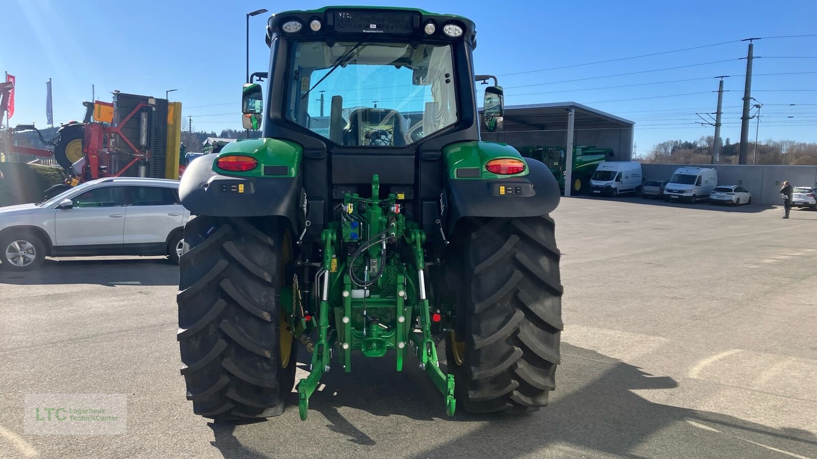 Traktor des Typs John Deere 6M 125, Neumaschine in Redlham (Bild 9)