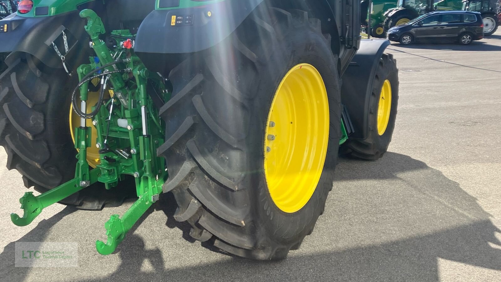 Traktor des Typs John Deere 6M 125, Neumaschine in Redlham (Bild 16)