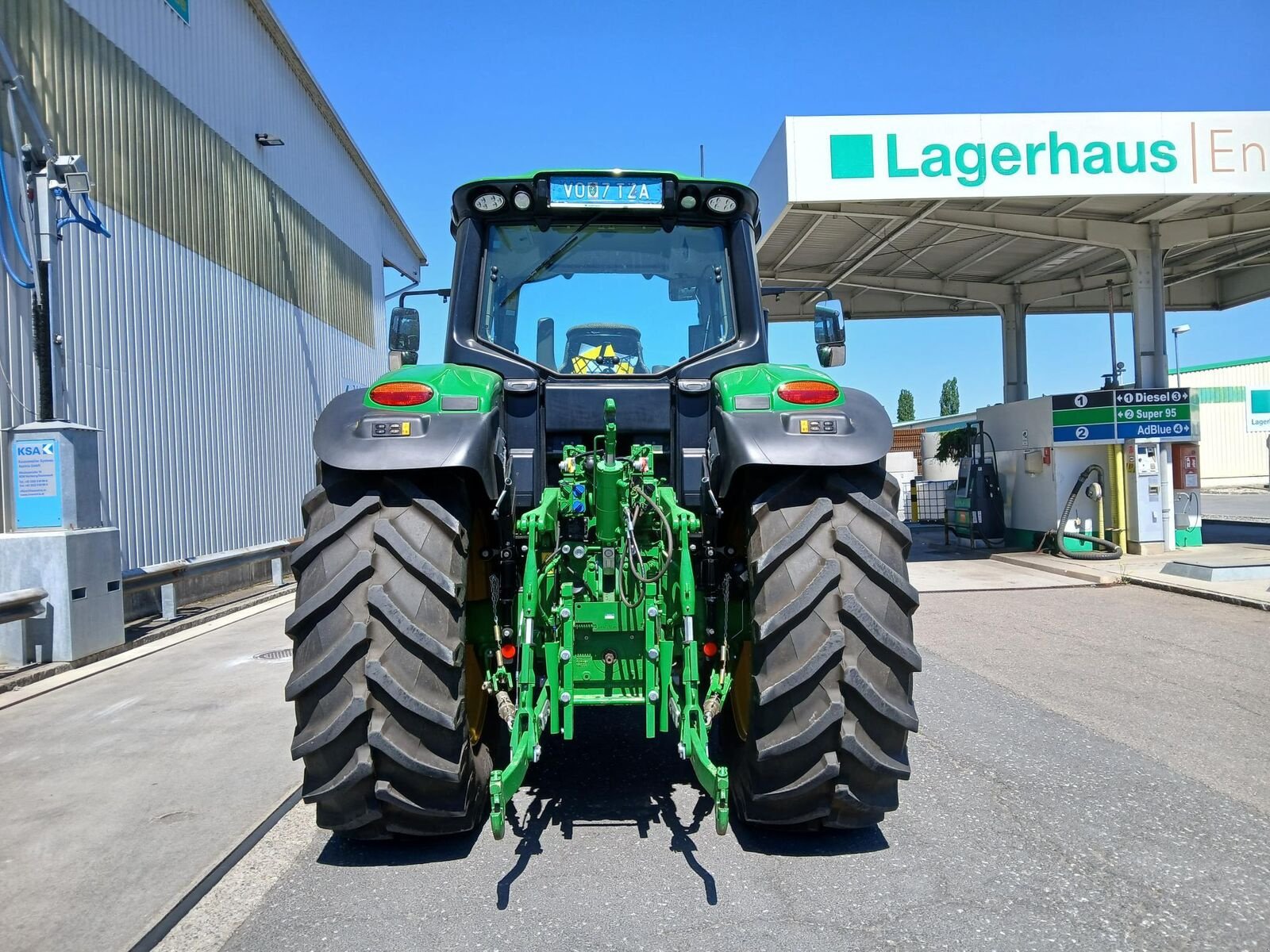Traktor типа John Deere 6M 145, Vorführmaschine в Kalsdorf (Фотография 9)