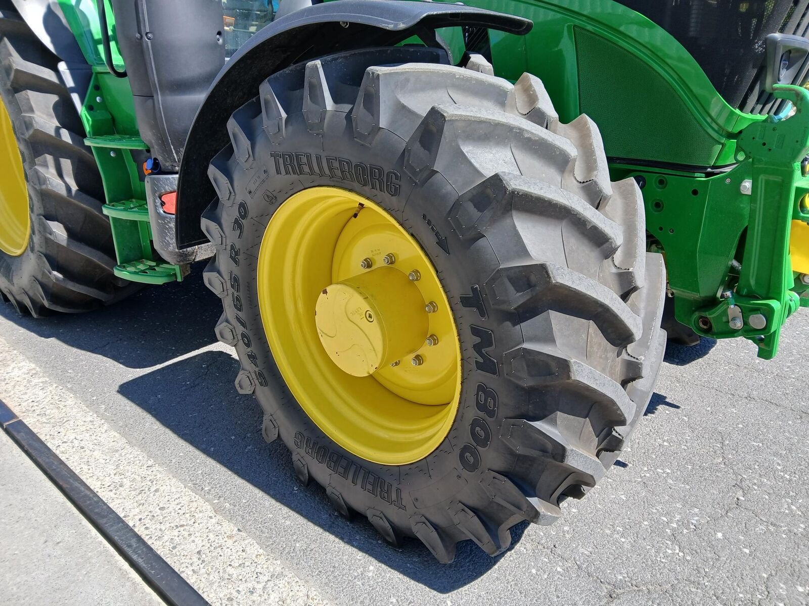 Traktor типа John Deere 6M 145, Vorführmaschine в Kalsdorf (Фотография 15)