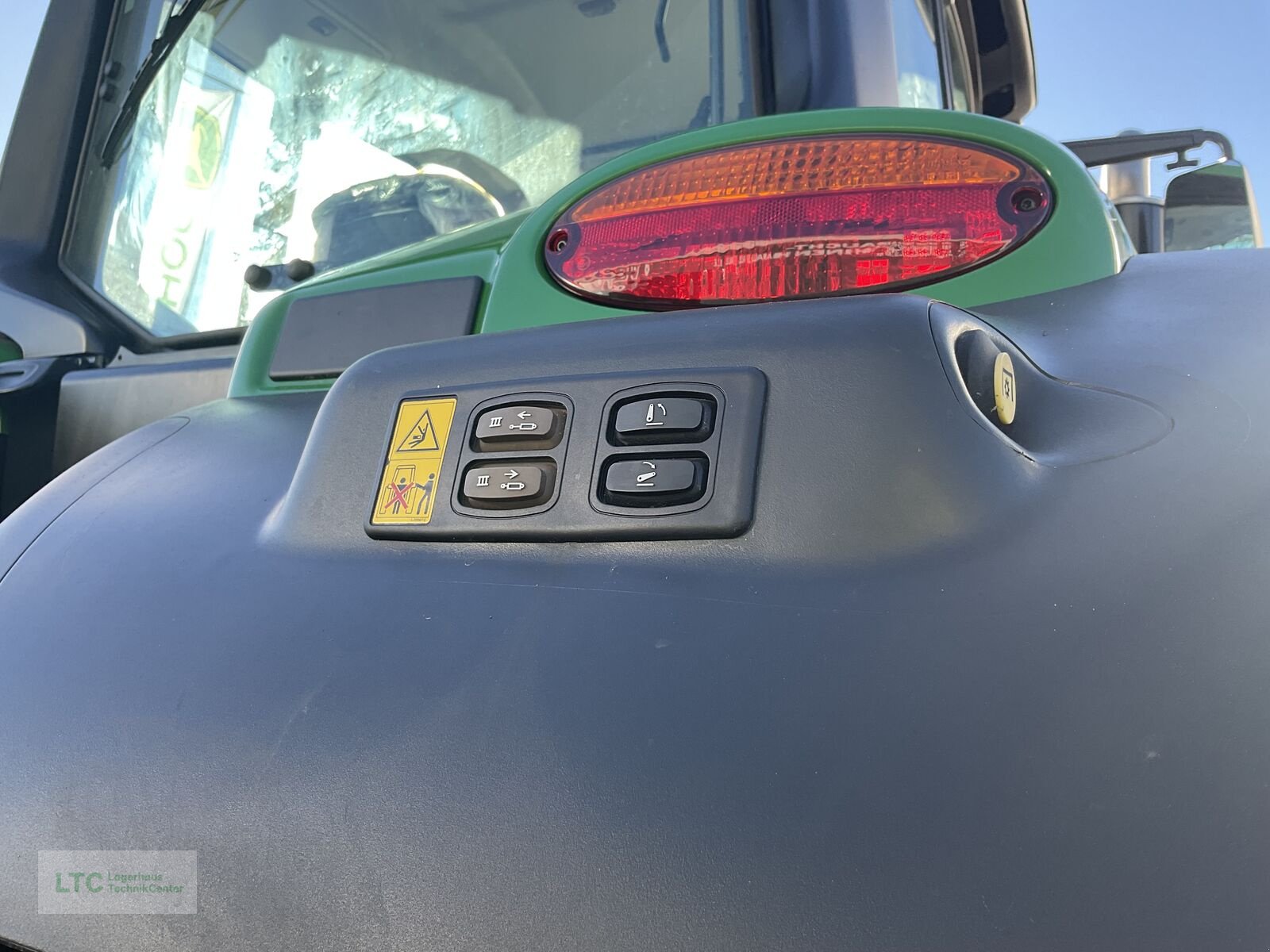 Traktor typu John Deere 6M 145, Vorführmaschine v Redlham (Obrázek 26)