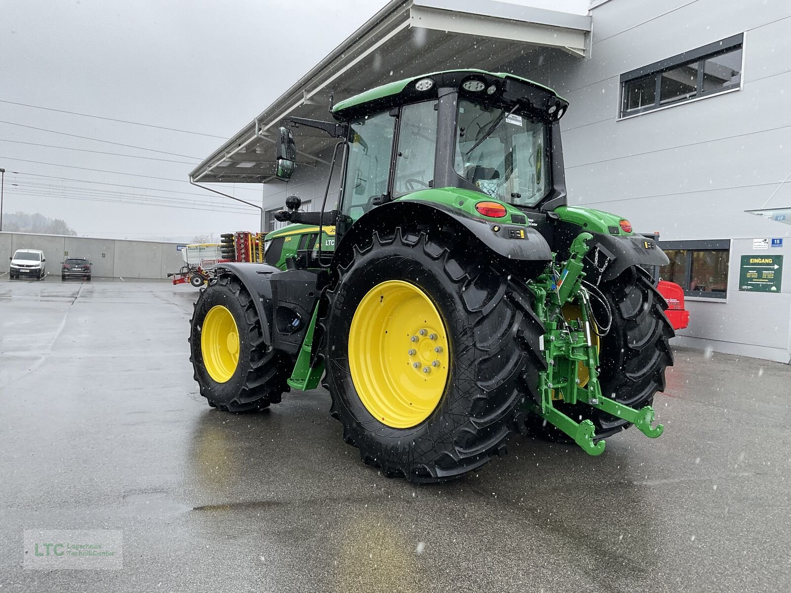 Traktor des Typs John Deere 6M 150, Neumaschine in Korneuburg (Bild 4)