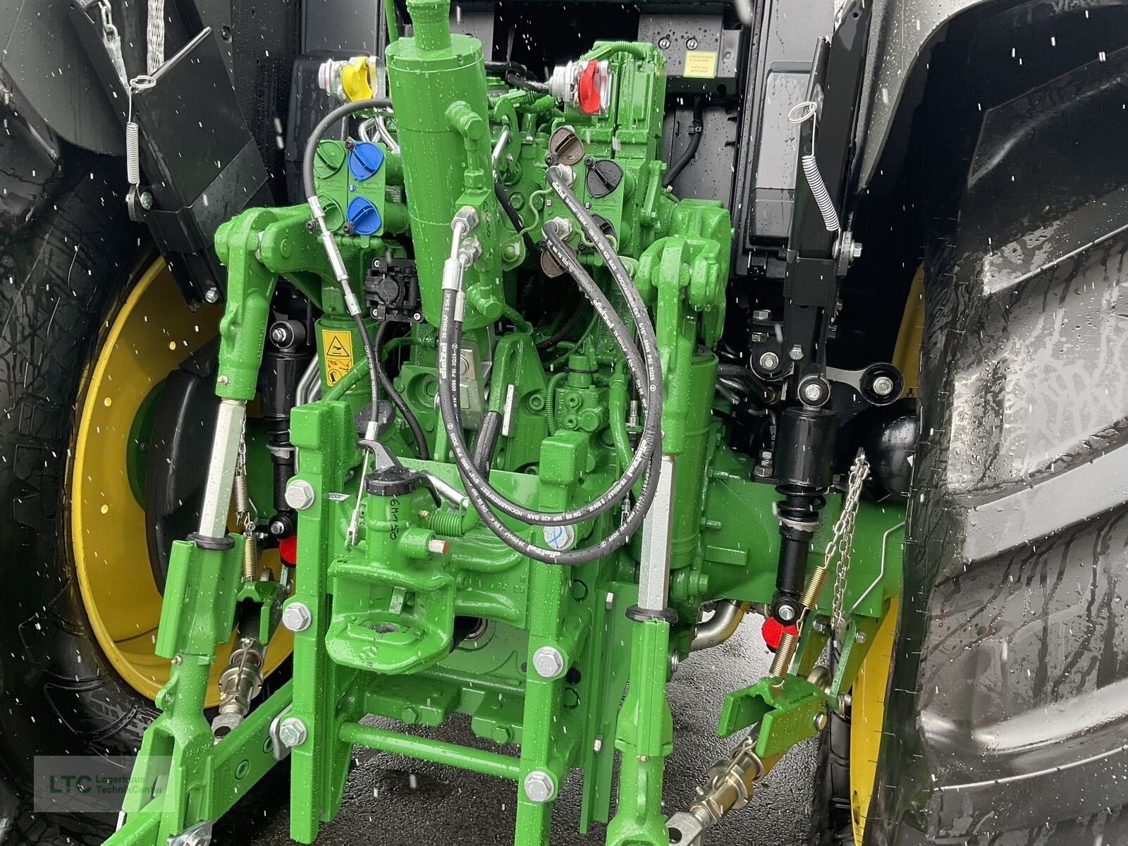 Traktor des Typs John Deere 6M 150, Neumaschine in Korneuburg (Bild 23)