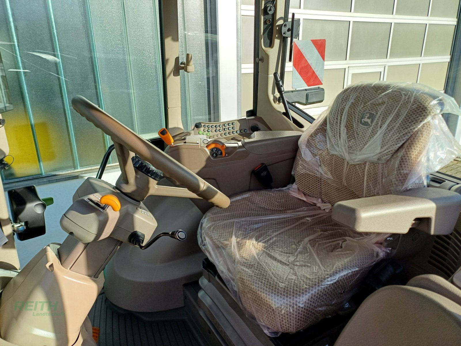 Traktor des Typs John Deere 6M 155, Gebrauchtmaschine in Wolnzach (Bild 15)