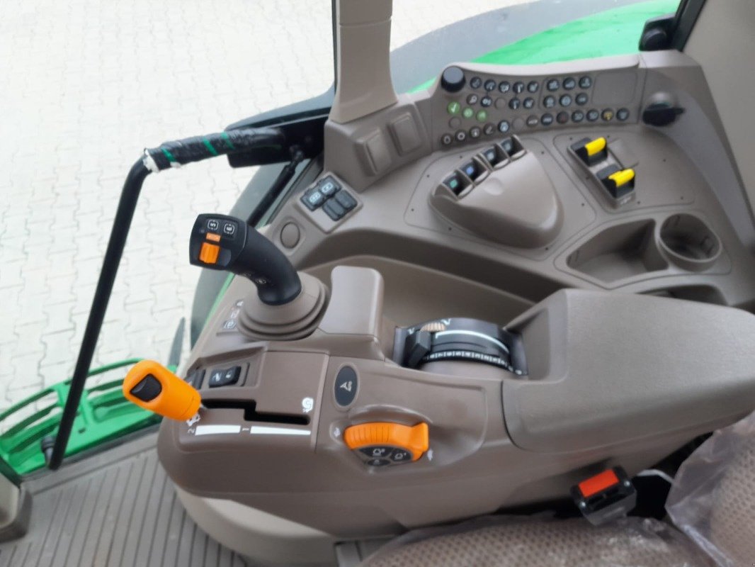 Traktor typu John Deere 6M 155, Neumaschine v Mrągowo (Obrázek 9)