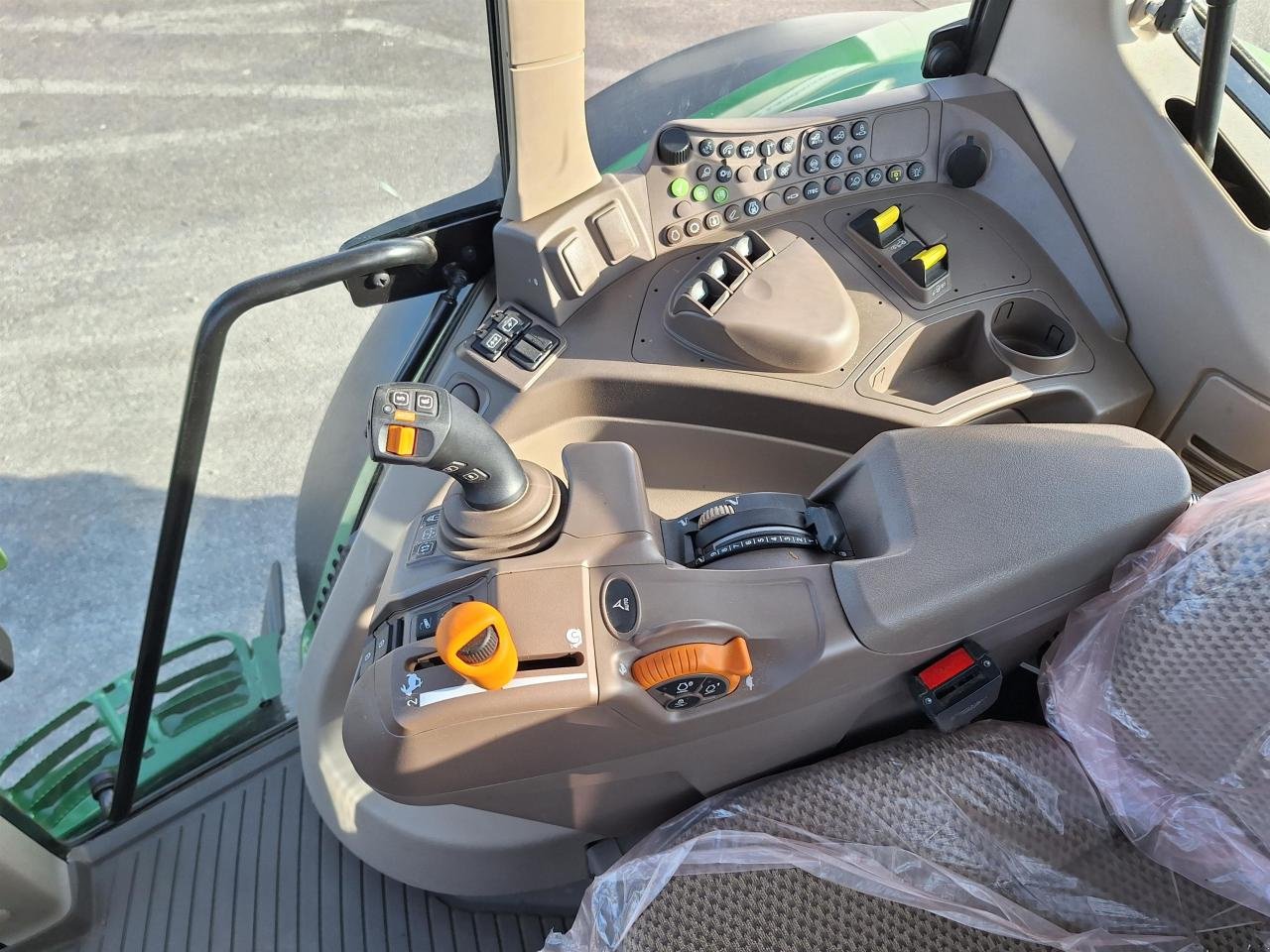 Traktor типа John Deere 6M 165 Demo, Neumaschine в Zweibrücken (Фотография 15)