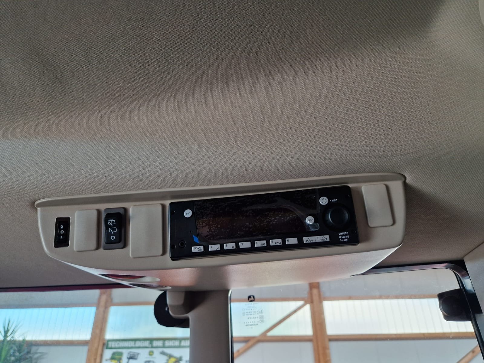 Traktor des Typs John Deere 6M 165, Neumaschine in Bad Sobernheim (Bild 13)